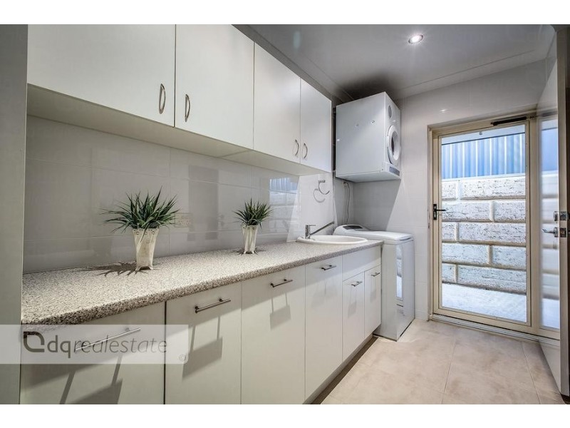 428 Kingsway, Landsdale WA 6065