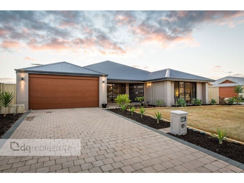 11 Carothers Meander, Tapping WA 6065