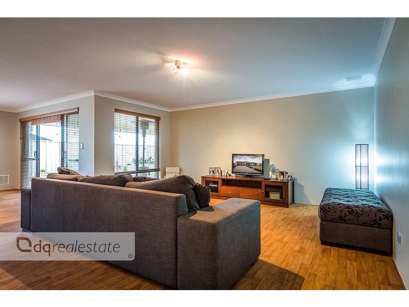 11 Carothers Meander, Tapping WA 6065