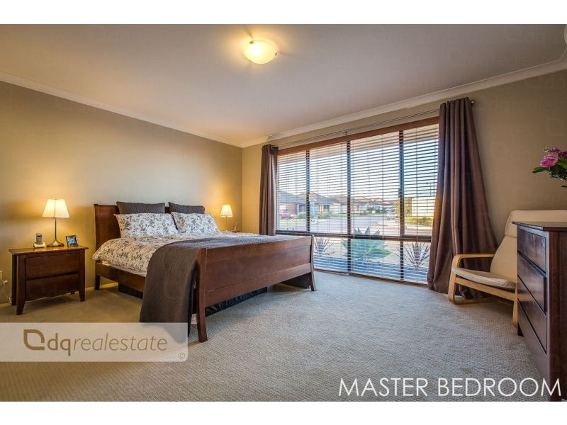 11 Carothers Meander, Tapping WA 6065