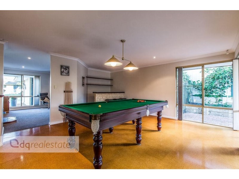 6 Bluejay Close, Woodvale WA 6026