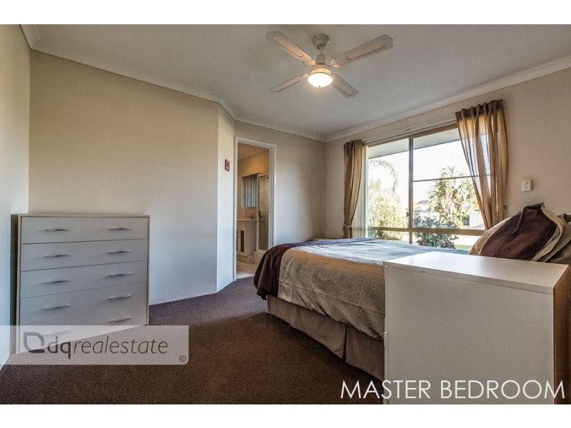 6 Bluejay Close, Woodvale WA 6026