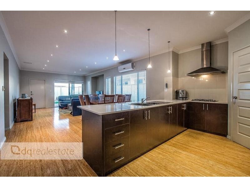 55 Rosinski Circle, Tapping WA 6065