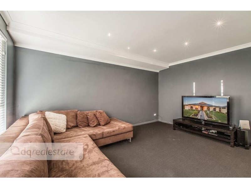 55 Rosinski Circle, Tapping WA 6065