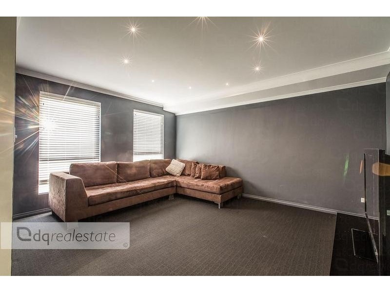 55 Rosinski Circle, Tapping WA 6065