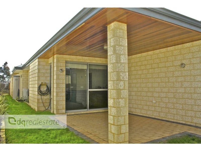 55 Rosinski Circle, Tapping WA 6065