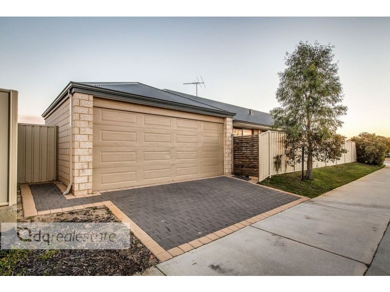 55 Rosinski Circle, Tapping WA 6065