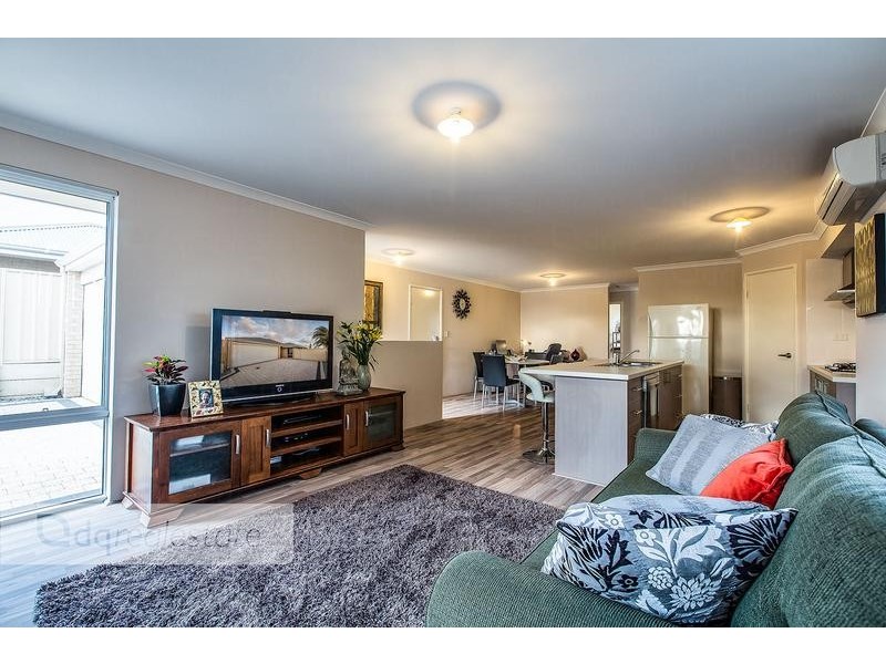 C/4 Eartham Place, Westminster WA 6061