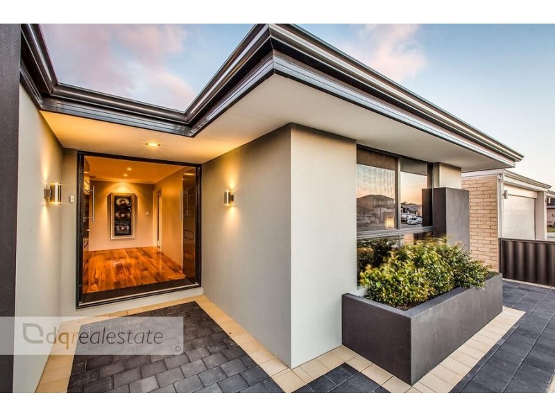 52 Alhambra Parkway, Landsdale WA 6065