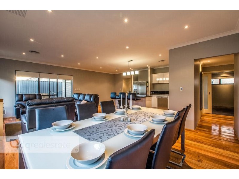 52 Alhambra Parkway, Landsdale WA 6065