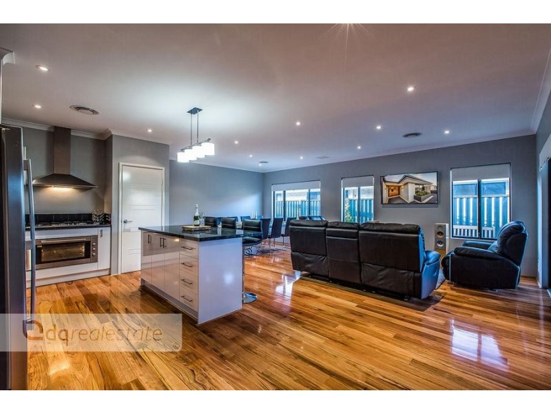 52 Alhambra Parkway, Landsdale WA 6065