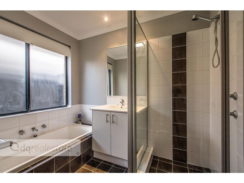 52 Alhambra Parkway, Landsdale WA 6065