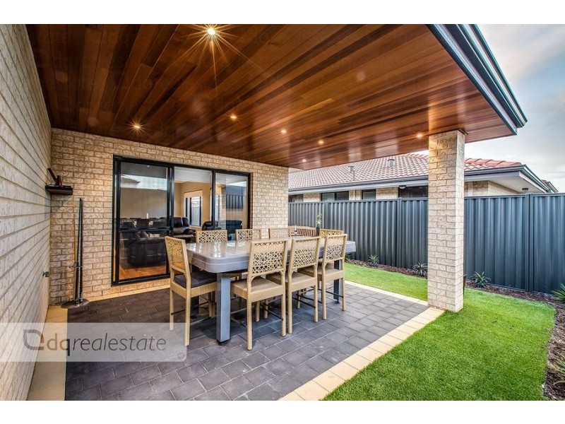 52 Alhambra Parkway, Landsdale WA 6065