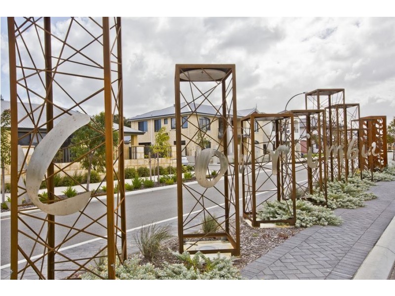 52 Alhambra Parkway, Landsdale WA 6065