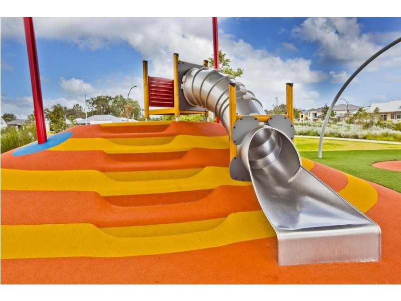 52 Alhambra Parkway, Landsdale WA 6065