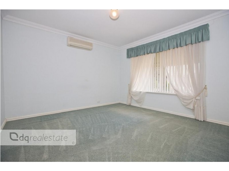 30 Goldfinch Loop, Woodvale WA 6026