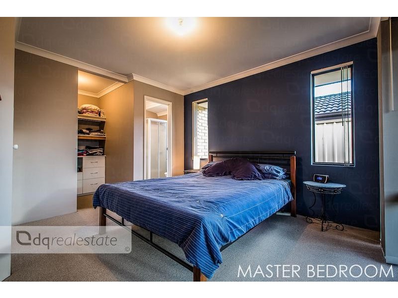16 Apsley Bend, Tapping WA 6065