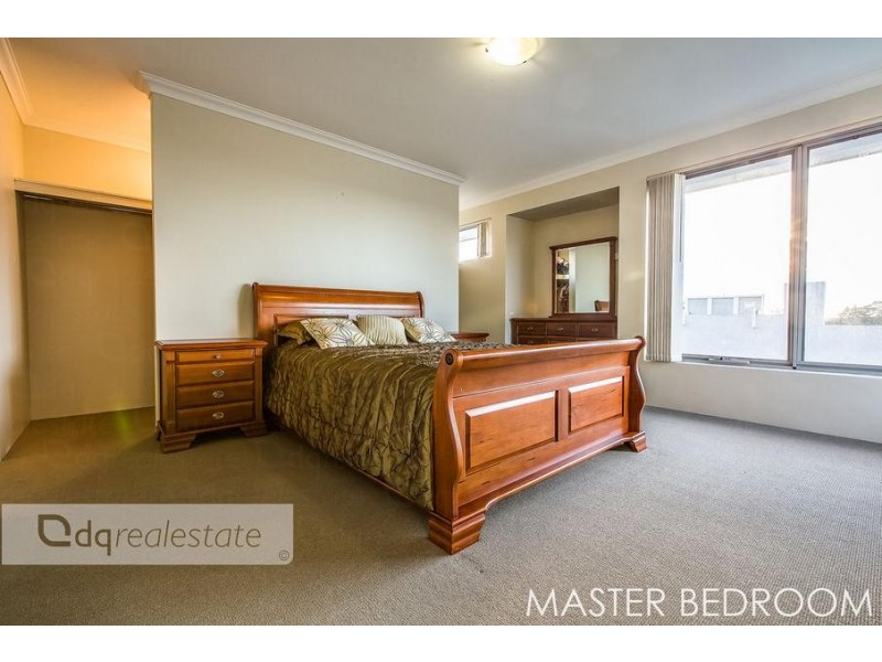 7 Holbein Way, Tapping WA 6065