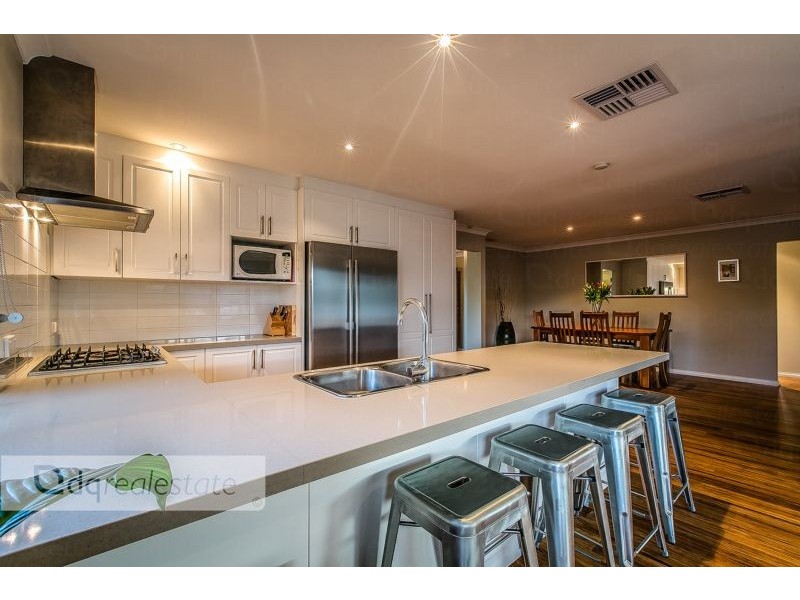 1 Shannon Close, Woodvale WA 6026