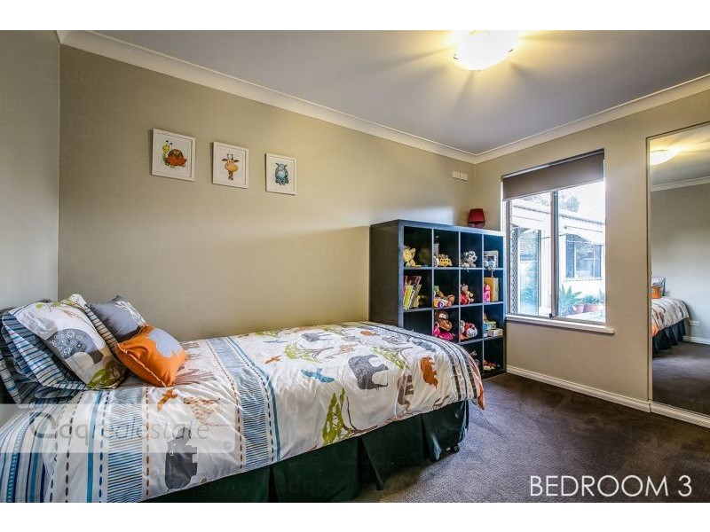 1 Shannon Close, Woodvale WA 6026