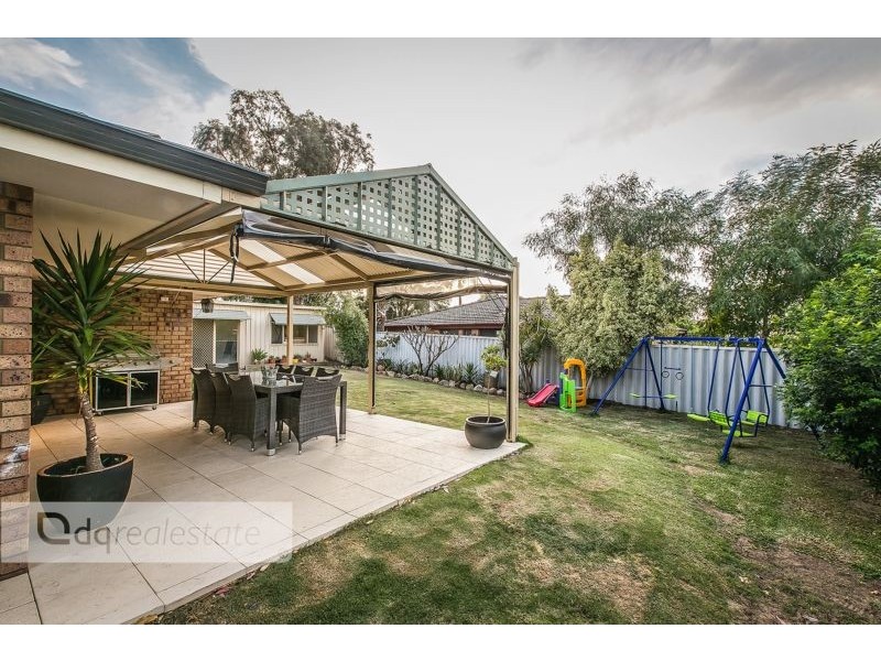1 Shannon Close, Woodvale WA 6026