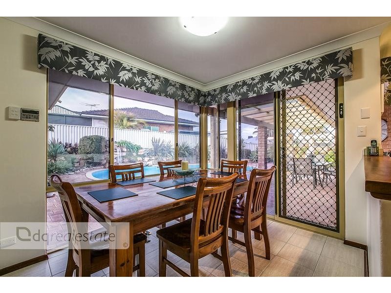 16 Pennant Place, Woodvale WA 6026