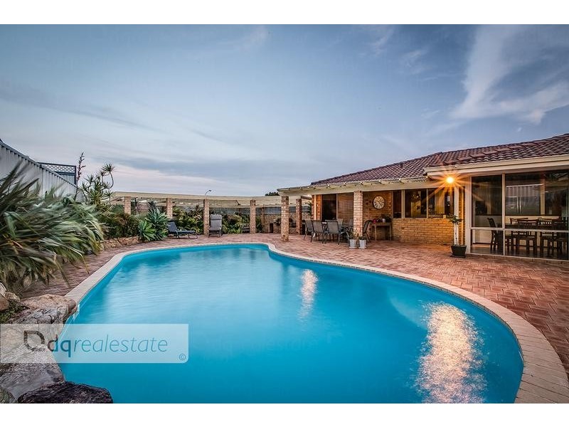 16 Pennant Place, Woodvale WA 6026