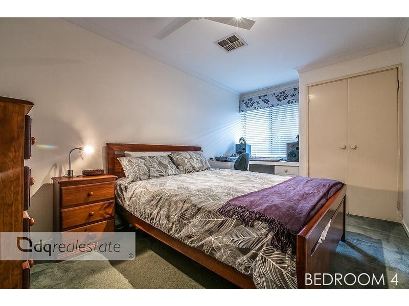 16 Pennant Place, Woodvale WA 6026