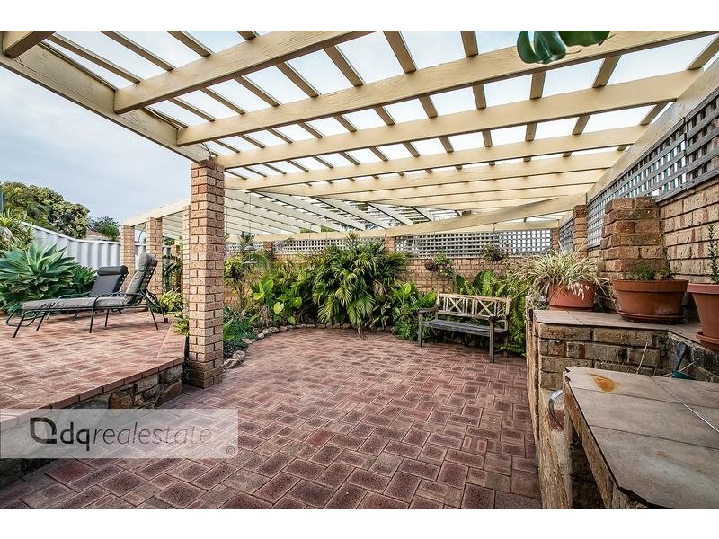 16 Pennant Place, Woodvale WA 6026