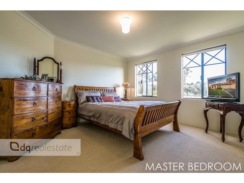 15 Hampton Road, Darch WA 6065