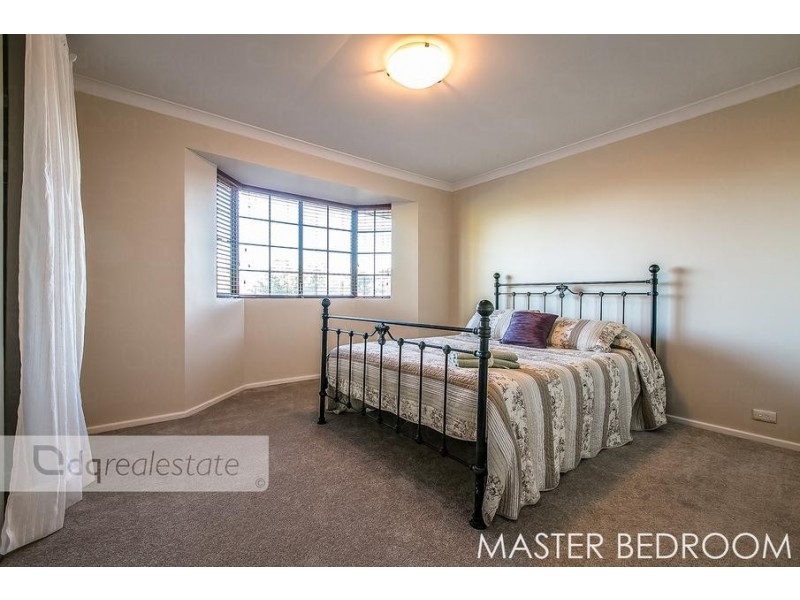 18 Woodland Loop, Edgewater WA 6027