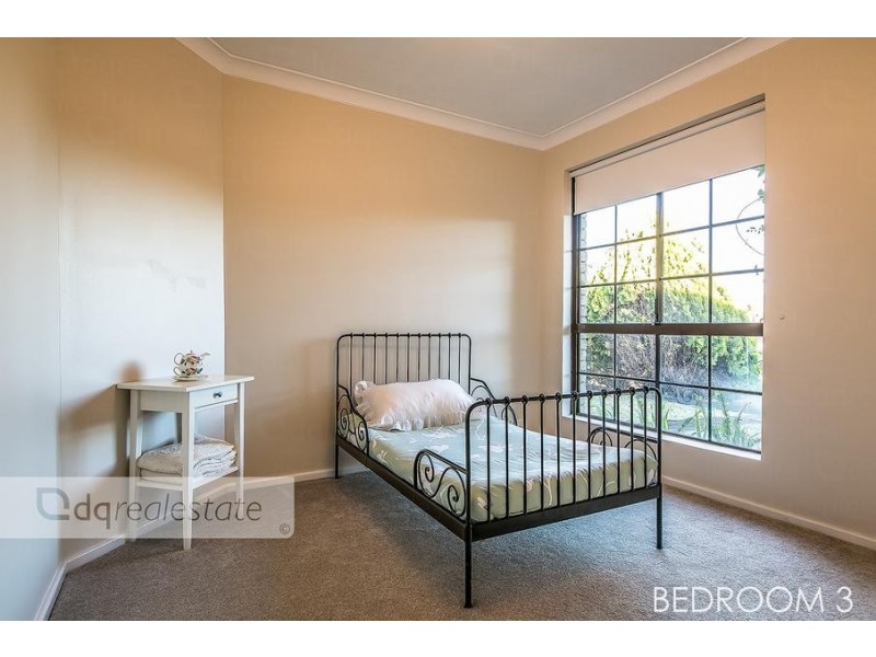 18 Woodland Loop, Edgewater WA 6027