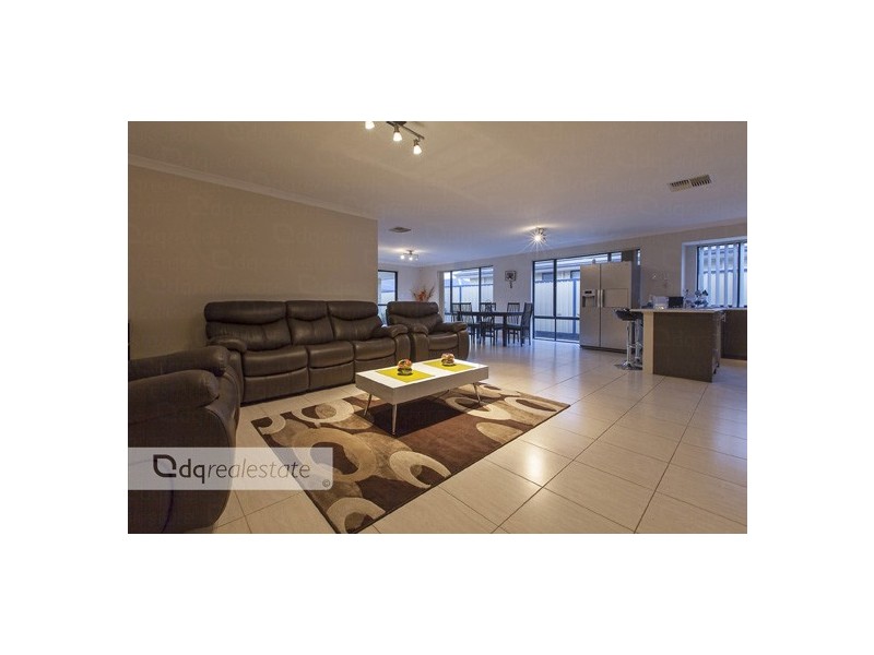 28 Goshawk Street, Tapping WA 6065