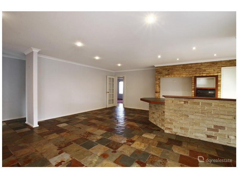 B/16 Mission Hills, Connolly WA 6027