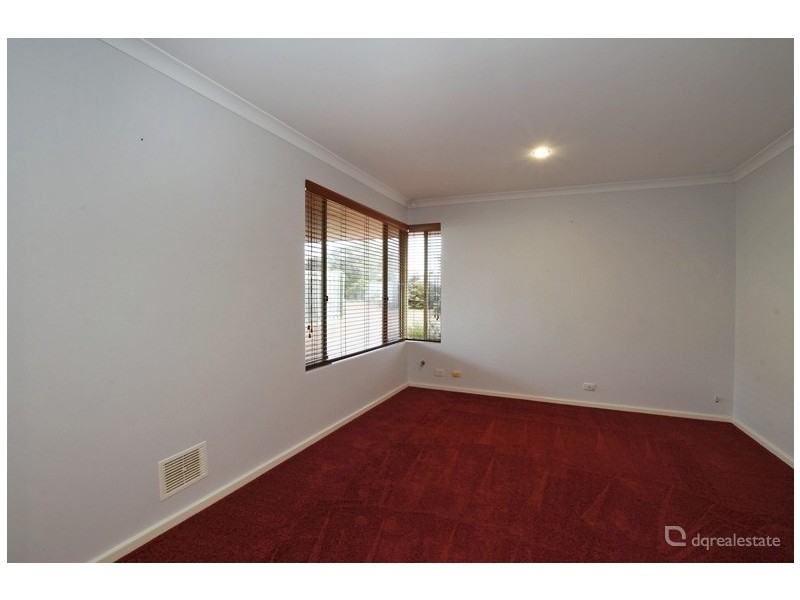 B/16 Mission Hills, Connolly WA 6027