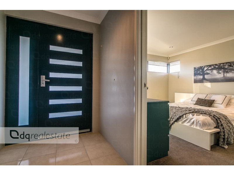 27 Hillsdale Rise, Darch WA 6065