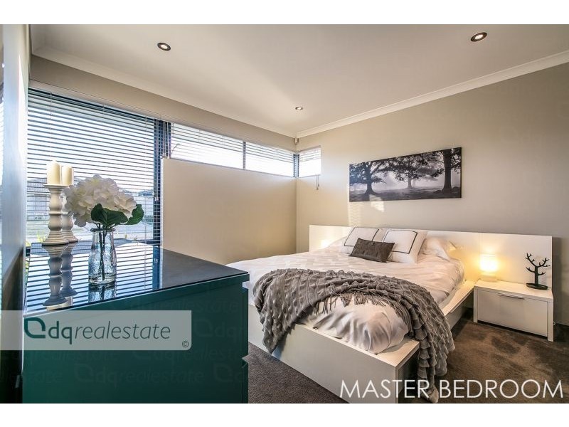 27 Hillsdale Rise, Darch WA 6065