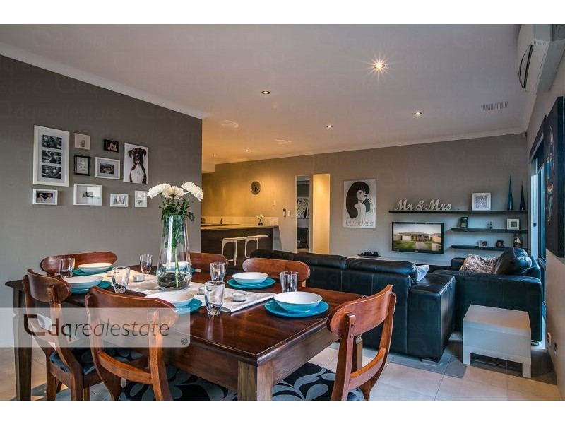 27 Hillsdale Rise, Darch WA 6065