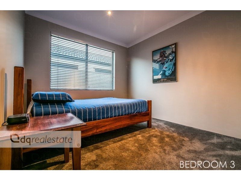 27 Hillsdale Rise, Darch WA 6065