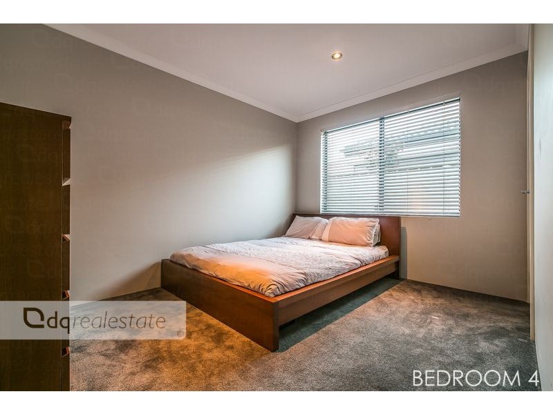 27 Hillsdale Rise, Darch WA 6065