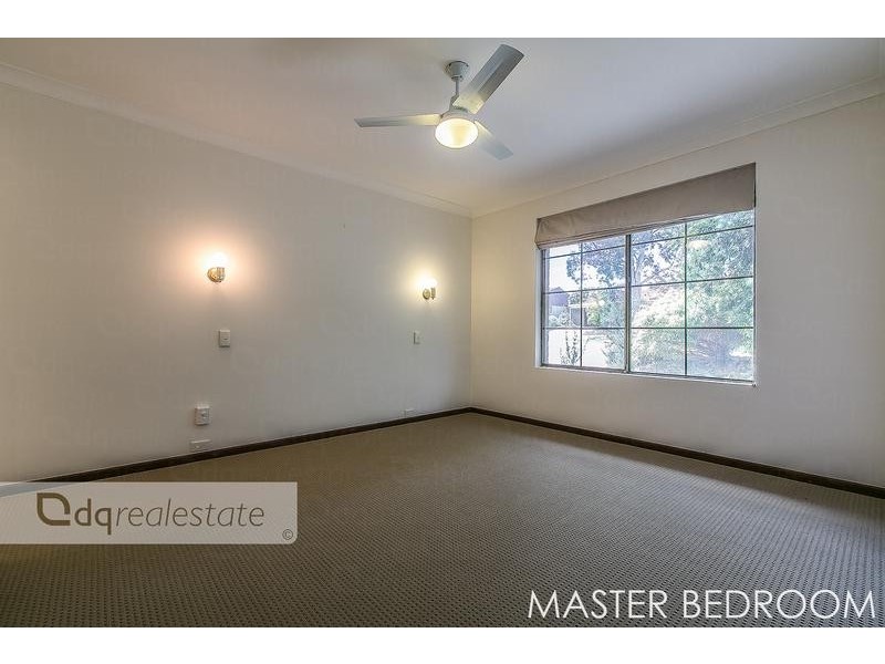 2 Hillside Close, Edgewater WA 6027
