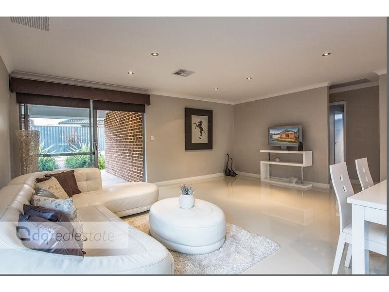 11 Rousham Road, Landsdale WA 6065