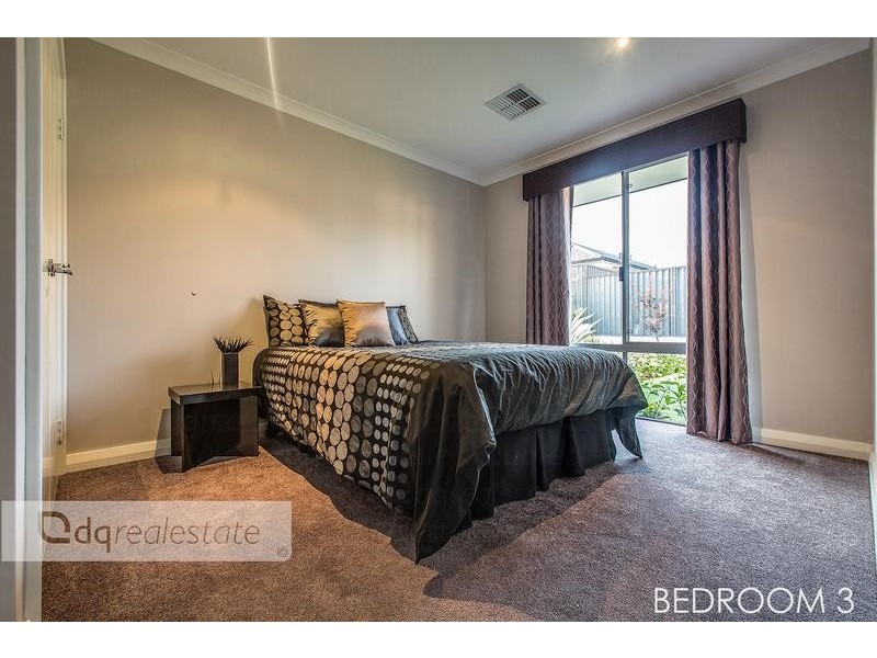 11 Rousham Road, Landsdale WA 6065