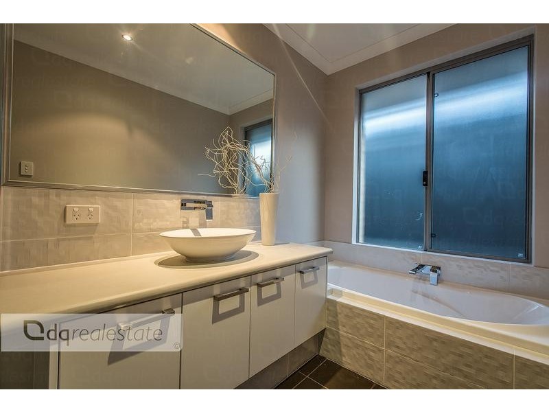 13 Huntington Parkway, Landsdale WA 6065