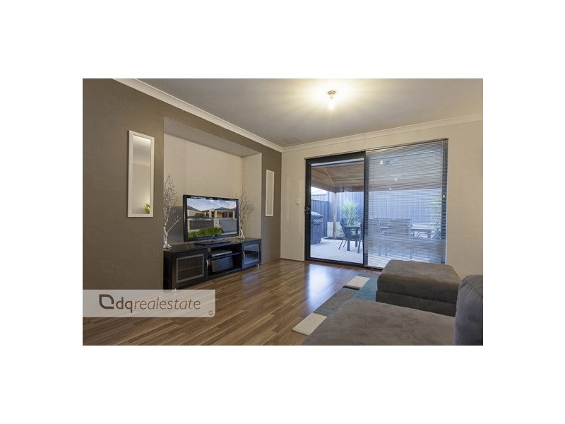 14 Sawtooth Bend, Banksia Grove WA 6031