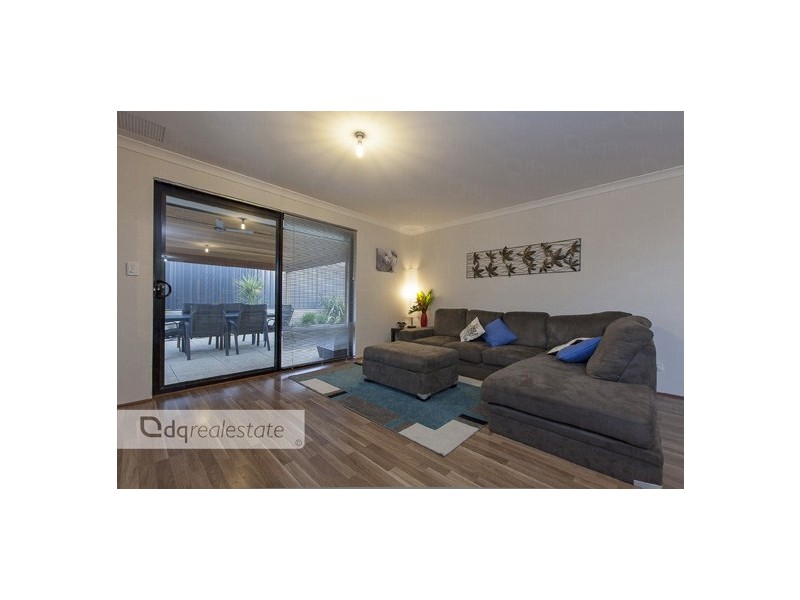 14 Sawtooth Bend, Banksia Grove WA 6031