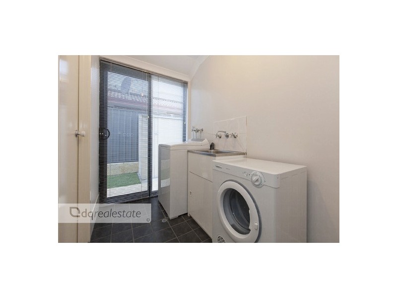 14 Sawtooth Bend, Banksia Grove WA 6031