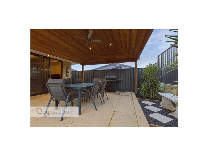 14 Sawtooth Bend, Banksia Grove WA 6031