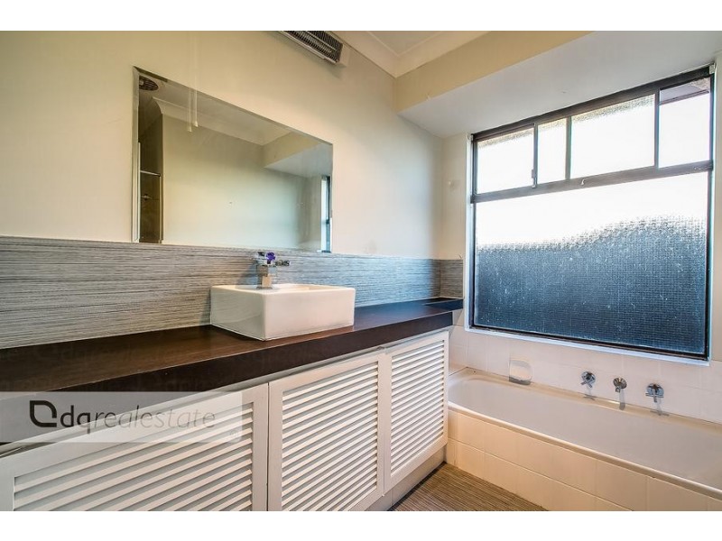 5 Jason Place, Padbury WA 6025