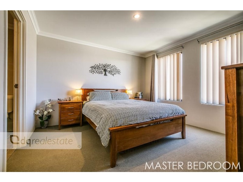 4 Watkins Loop, Tapping WA 6065